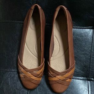 CLARK’S Sara Clover  Brown flats 🥿 Size 9M